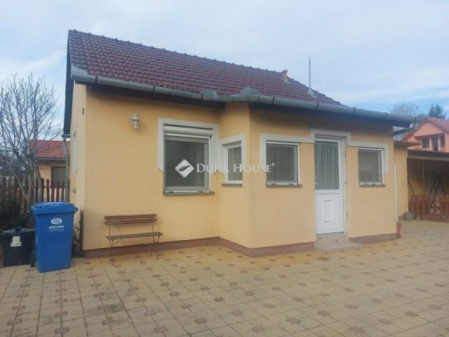 Eladó családi ház, Kozármislenyen 109.95 M Ft, 5 szobás