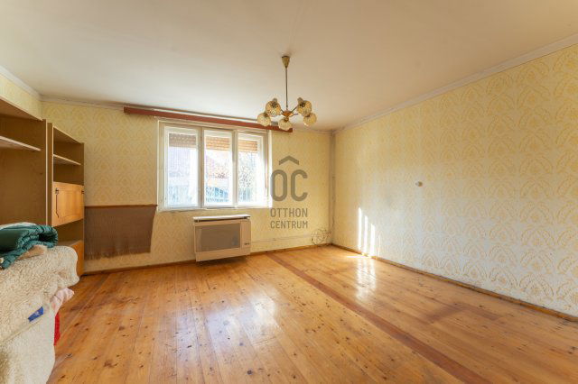 Eladó családi ház, Zámolyon 24.9 M Ft, 2 szobás