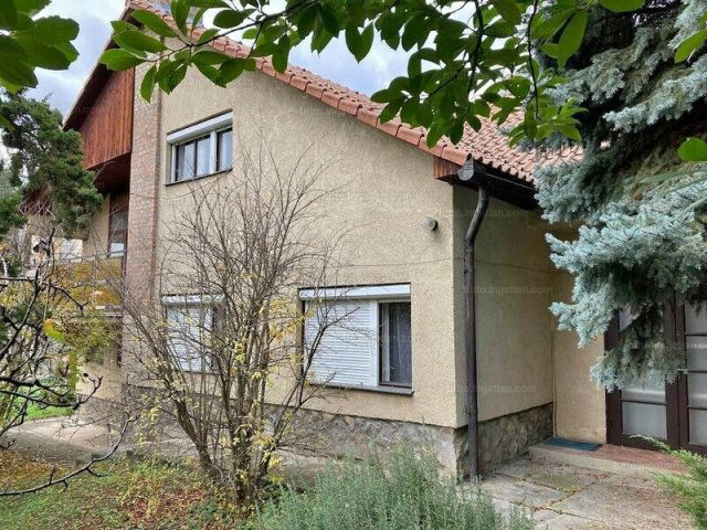 Eladó családi ház, Pécsett, Zichy Gyula utcában 78.9 M Ft