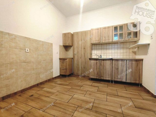 Eladó téglalakás, Kecskeméten 47.9 M Ft, 2 szobás