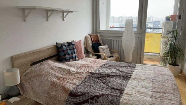 Eladó panellakás, Budapesten, XIV. kerületben 67 M Ft, 1+1 szobás