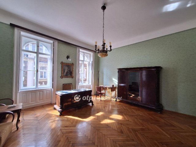 Eladó téglalakás, Budapesten, VIII. kerületben 124 M Ft