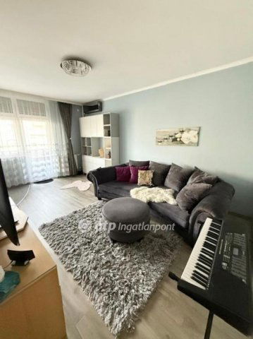 Eladó téglalakás, Budapesten, XIV. kerületben 85.9 M Ft