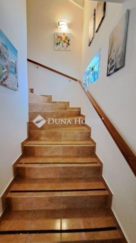 Eladó téglalakás, Gyömrőn 94.9 M Ft, 4 szobás