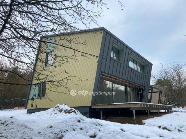 Eladó családi ház, Budakeszin 235 M Ft, 3+2 szobás