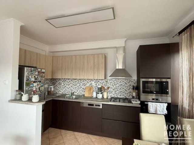 Eladó téglalakás, Szegeden 71.9 M Ft, 2+1 szobás