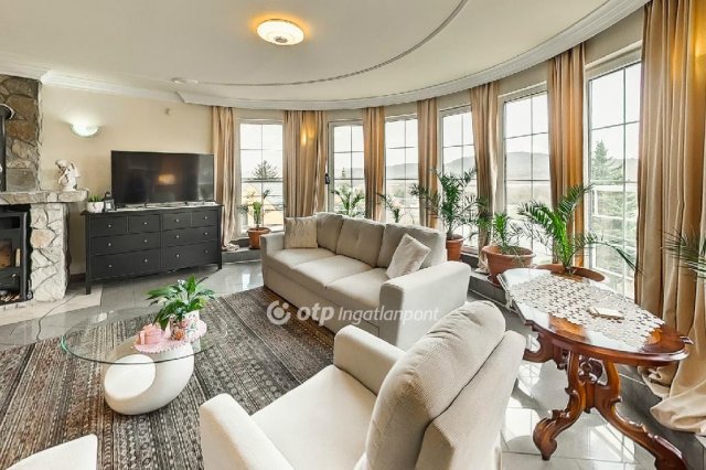 Eladó családi ház, Budapesten, II. kerületben 780 M Ft, 8 szobás