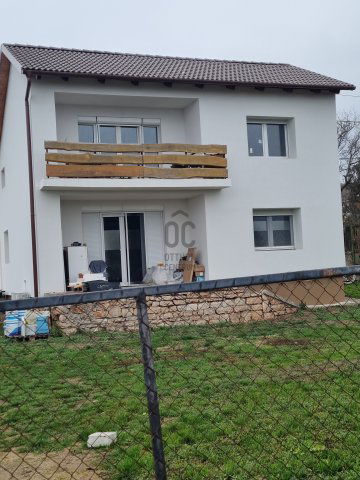 Eladó családi ház, Balatonalmádiban 210 M Ft, 4 szobás
