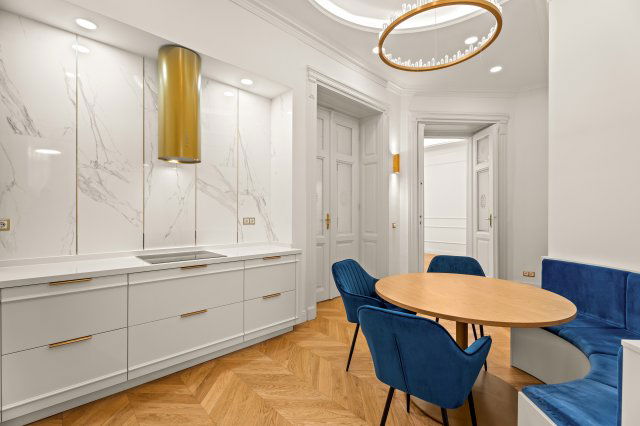 Eladó téglalakás, Budapesten, V. kerületben, Régi posta utcában