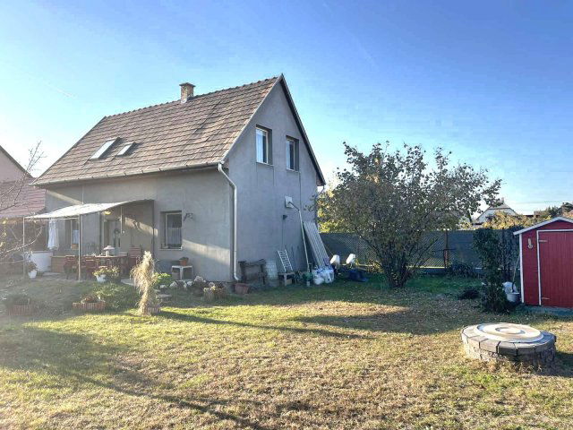 Eladó családi ház, Szigethalmon 67 M Ft, 3 szobás
