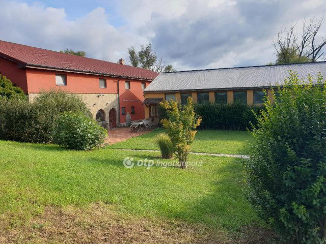 Kiadó családi ház, albérlet, Pilisborosjenőn 2200 E Ft / hó