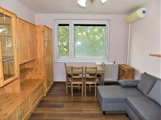 Kiadó panellakás, albérlet, Debrecenben 190 E Ft / hó, 2 szobás