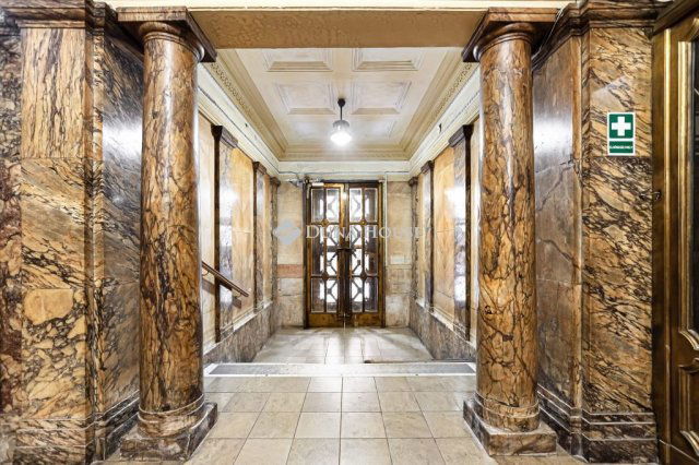 Eladó téglalakás, Budapesten, V. kerületben 69.9 M Ft, 2 szobás