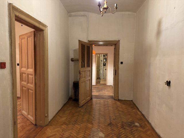 Eladó téglalakás, Budapesten, VI. kerületben 58 M Ft, 2 szobás