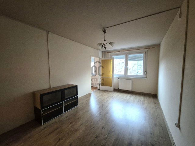 Kiadó panellakás, albérlet, Budapesten, XI. kerületben, 3 szobás