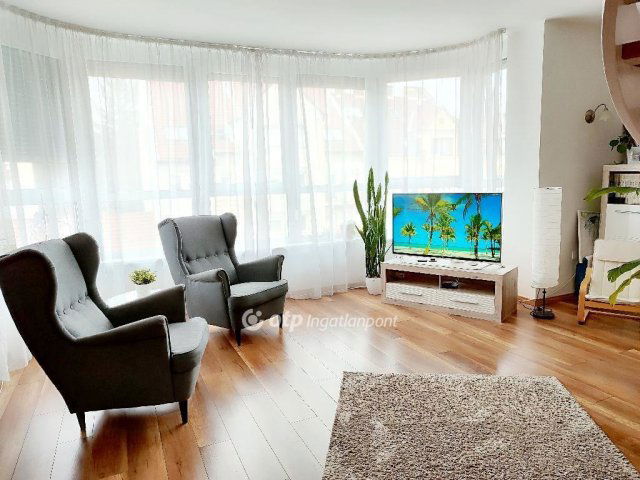 Eladó téglalakás, Egerben 84.9 M Ft, 4+1 szobás