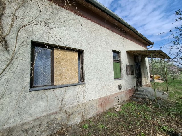 Eladó családi ház, Abonyban 16.9 M Ft, 2 szobás