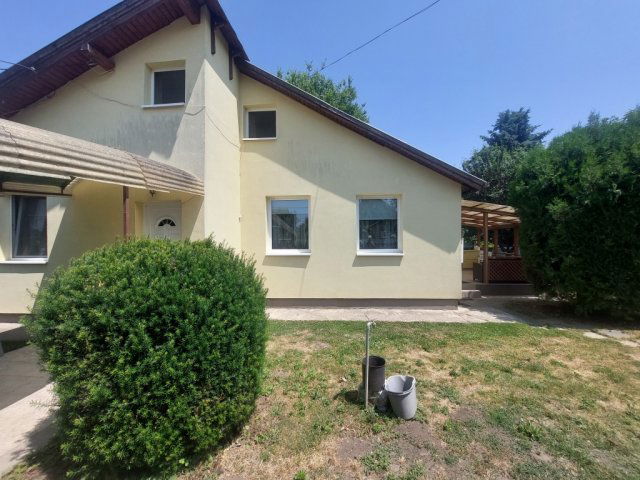 Eladó családi ház, Velencén 87.5 M Ft, 3 szobás