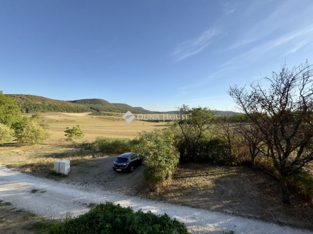 Eladó nyaraló, Piliscséven 39 M Ft, 2 szobás
