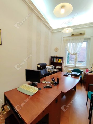 Eladó iroda, Székesfehérvárott 19 M Ft, 1 szobás