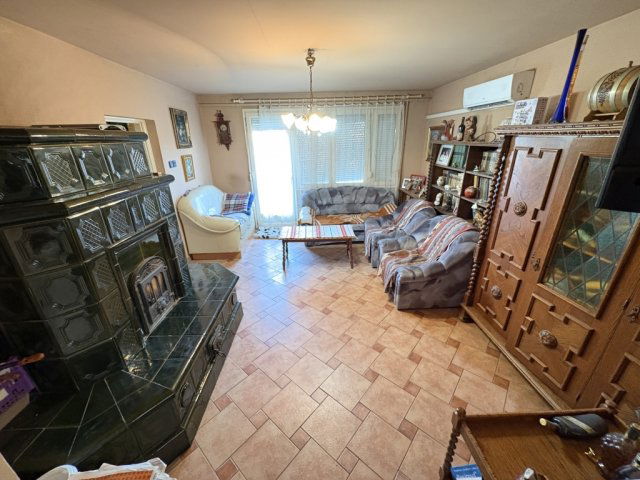 Eladó családi ház, Nagykanizsán 89.9 M Ft, 7 szobás