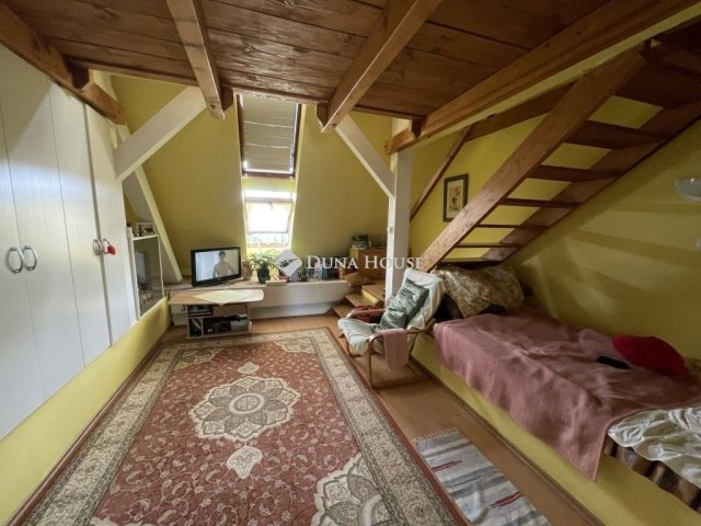 Eladó téglalakás, Budapesten, VI. kerületben 64.9 M Ft, 1 szobás
