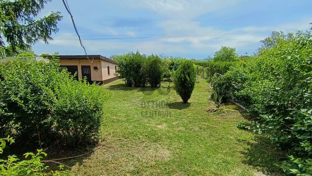 Eladó nyaraló, Balatonlelleén 67.8 M Ft, 4 szobás