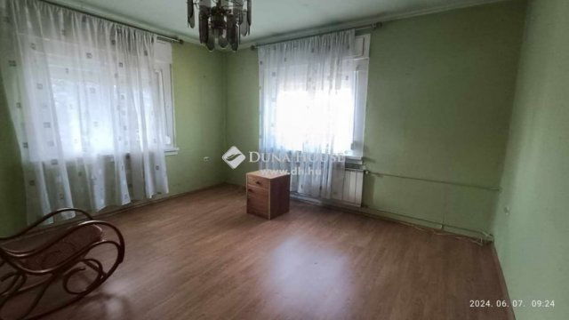 Eladó családi ház, Érden 140 M Ft, 5 szobás