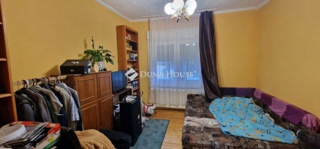 Eladó családi ház, Budapesten, XVII. kerületben 108.9 M Ft