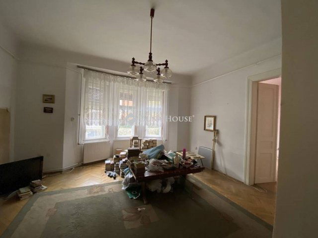 Eladó családi ház, Keszthelyen 79 M Ft, 6 szobás