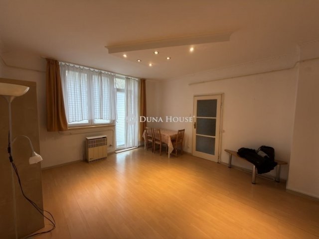 Eladó téglalakás, Budapesten, XVI. kerületben 47.5 M Ft