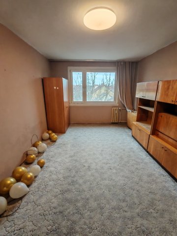 Eladó panellakás, Szegeden, Tabán utcában 49 M Ft, 3 szobás