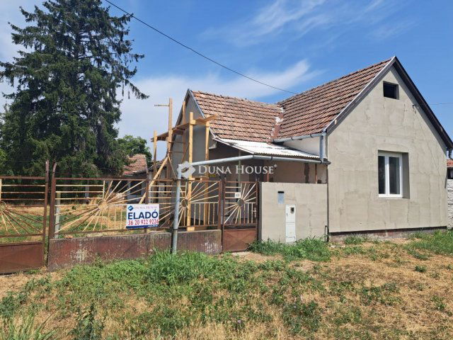 Eladó családi ház, Felsőszentivánon 17 M Ft, 2 szobás