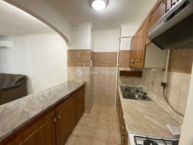 Kiadó panellakás, albérlet, XIV. kerületben, Csáktornya utcában