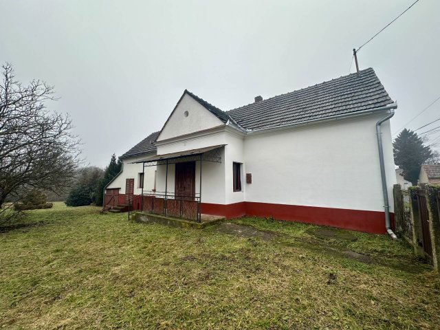 Eladó családi ház, Tapsonyon 23.9 M Ft, 3 szobás