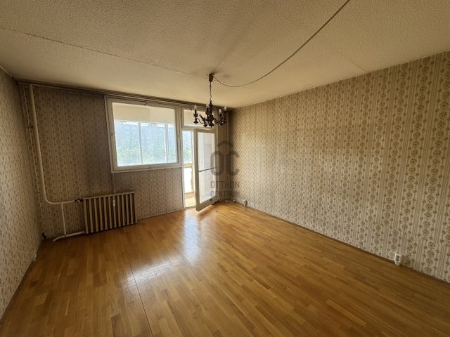 Eladó panellakás, Kecskeméten 49.9 M Ft, 3 szobás