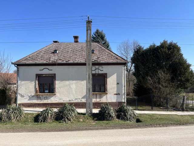 Eladó családi ház, Iharoson 15 M Ft, 3 szobás