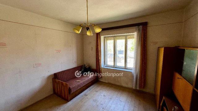 Eladó családi ház, Parádon 19.9 M Ft, 3 szobás