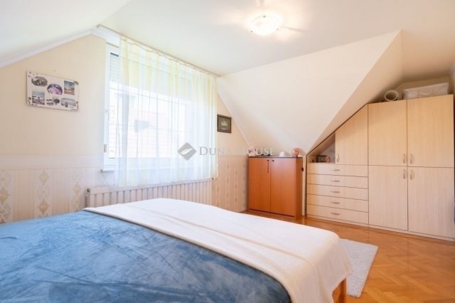 Eladó családi ház, Halásztelken 224.5 M Ft, 6 szobás