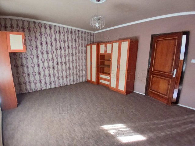 Eladó családi ház, Tápszentmiklóson 58.9 M Ft, 4 szobás