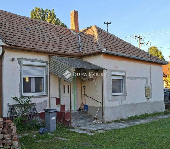 Eladó családi ház, Dörön 39.5 M Ft, 3 szobás