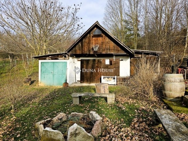 Eladó családi ház, Erdősmárokok 69 M Ft, 6 szobás