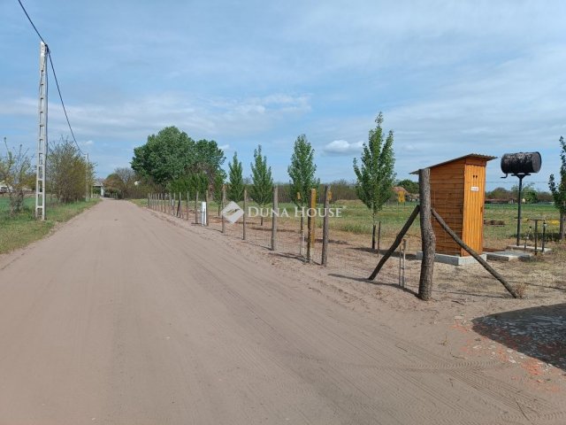 Eladó telek, Kiskunfélegyházán 10 M Ft / költözzbe.hu