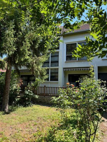 Eladó családi ház, Mohácson 81.9 M Ft, 6 szobás