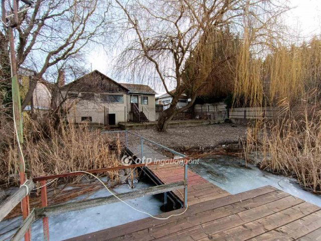 Eladó családi ház, Áporkán 85 M Ft, 1+2 szobás