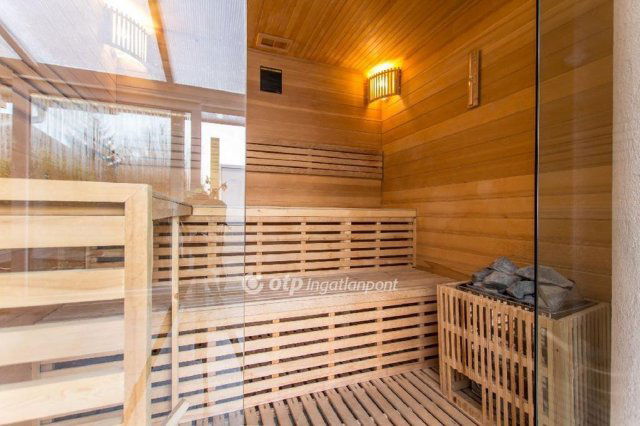 Eladó hotel, Balatonfenyvesen 369 M Ft / költözzbe.hu