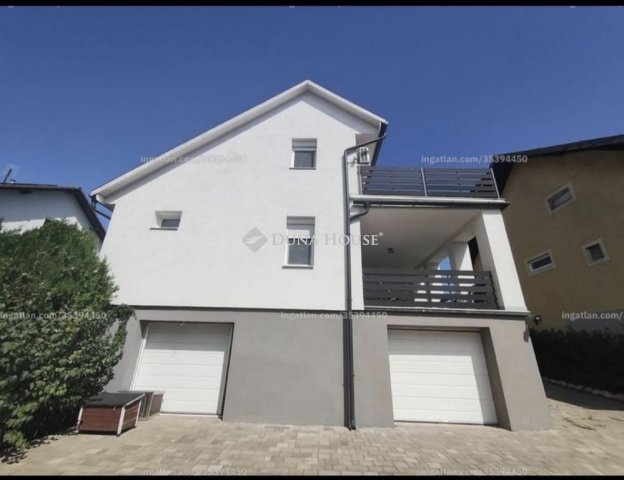 Eladó családi ház, Alcsútdobozon 119.9 M Ft, 5 szobás