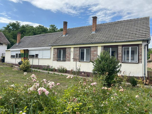 Eladó családi ház, Nagybudméron 17 M Ft, 3 szobás