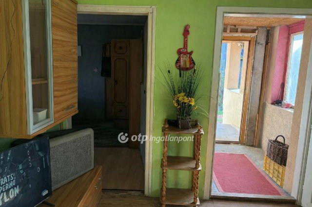 Eladó családi ház, Lovásziban 25 M Ft, 3+1 szobás