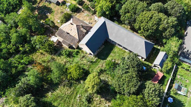 Eladó családi ház, Bőnyön 69 M Ft, 6 szobás